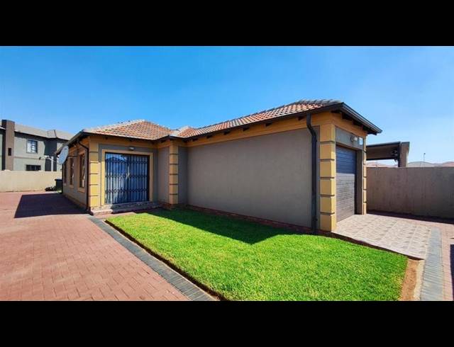 3 BEDROOM HOUSE FOR SALE IN VANDERBIJLPARK CE 4